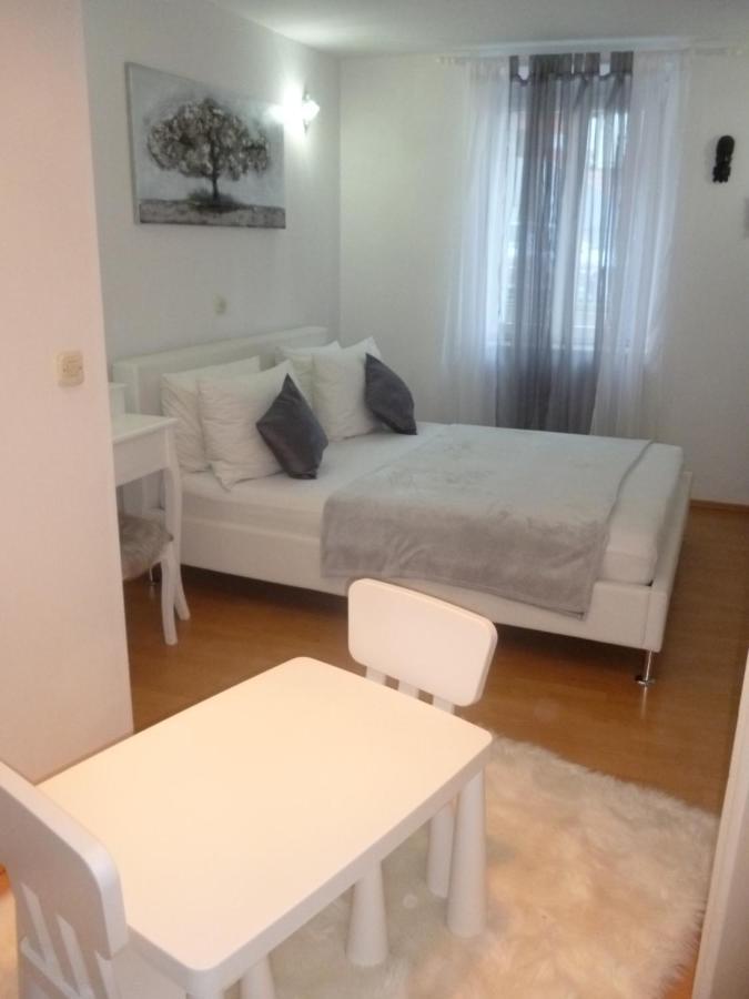 Appartamento House Niko Kaštela Esterno foto