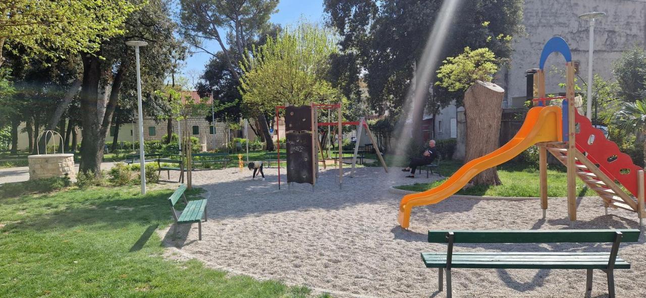 Appartamento House Niko Kaštela Esterno foto